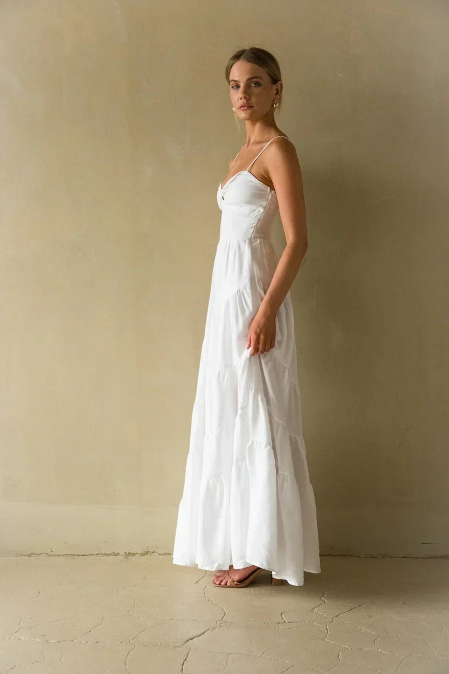 Donna Twist Front Maxi Dress