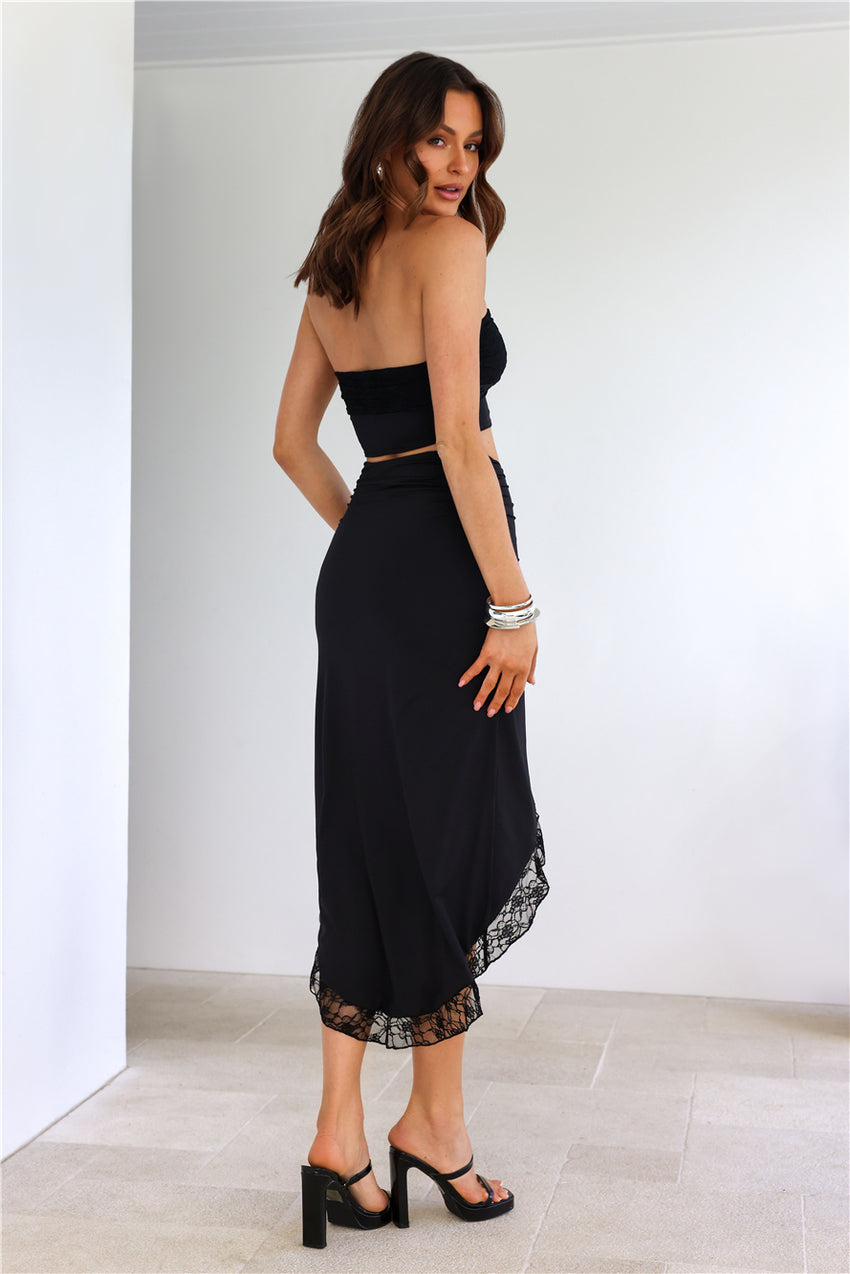 Wander In The Dark Midi Skirt Black