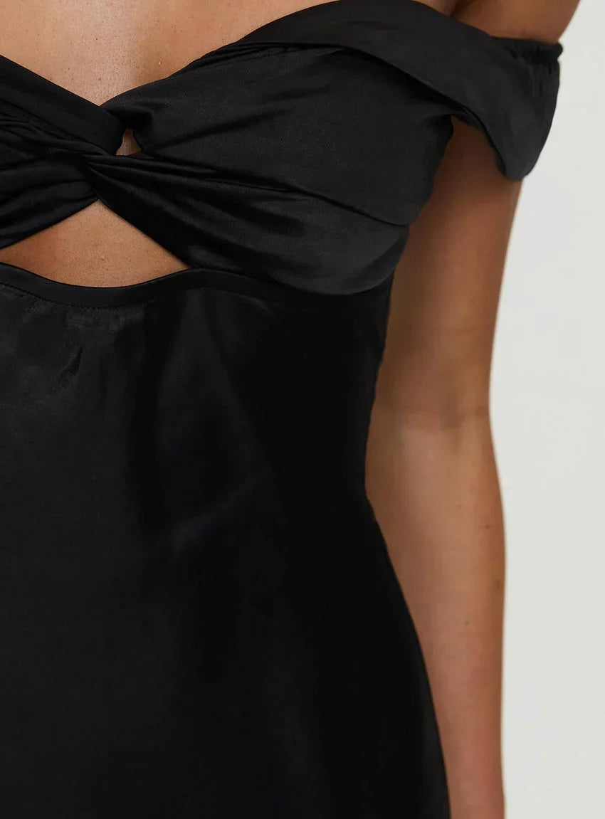 Rava Off The Shoulder Maxi Dress Black